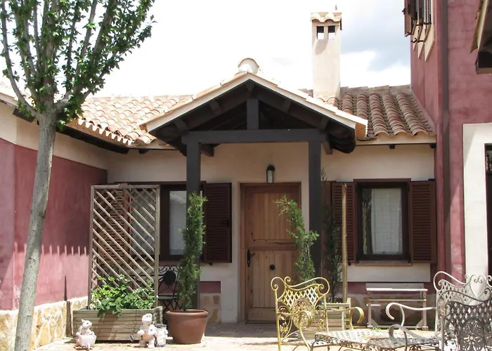 Hospedería BallesterosHostal